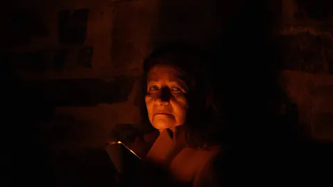 Viacrucis penitencial en el Castillo de los Templarios de Ponferrada con las imágenes del Cristo de  la Esperanza y el Cristo de la Fortaleza. Foto: César Sánchez.