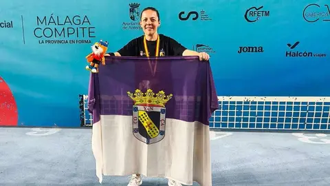 La jugadora del CD Coyanza Nuria Santos lidera el éxito leonés con dos medallas en el torneo nacional celebrado en Antequera.
