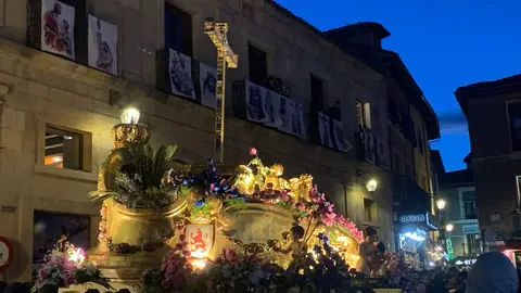 La cofradía centenaria de Minerva y Vera Cruz recorre León con siete de sus trece pasos en la cita central del Miércoles Santo. Foto: A.F.Reca.