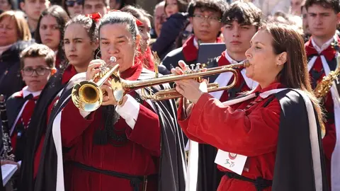 Celebración del pregón a caballo organizado por la Cofradía de las Siete Palabras de Jesús en la Cruz. Foto: Campillo.
