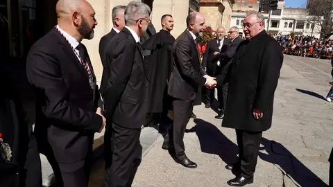 Celebración del pregón a caballo organizado por la Cofradía de las Siete Palabras de Jesús en la Cruz. Foto: Campillo.