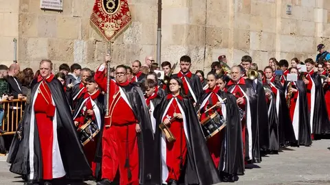 Celebración del pregón a caballo organizado por la Cofradía de las Siete Palabras de Jesús en la Cruz. Foto: Campillo.