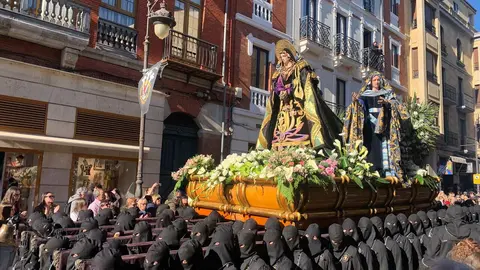 El Gran Poder emociona a León con su solemne Procesión de la Despedida. Foto: Laliena.