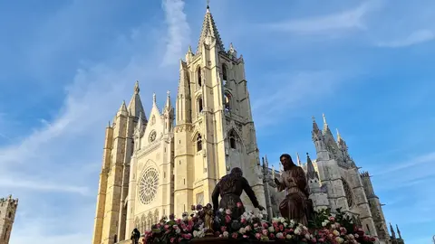 La Cena de Santa Marta llena de arte y fervor las calles de León. Foto: J.Calvo.