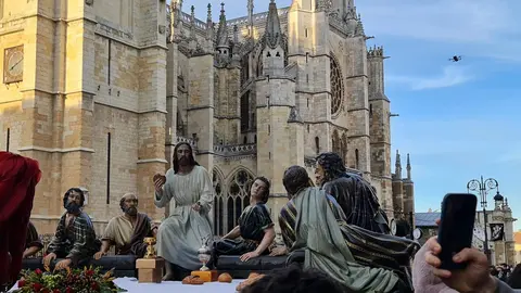 La Cena de Santa Marta llena de arte y fervor las calles de León. Foto: J.Calvo.