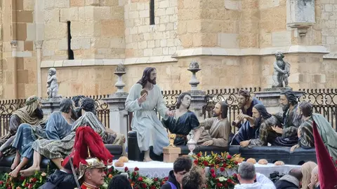 La Cena de Santa Marta llena de arte y fervor las calles de León. Foto: J.Calvo.