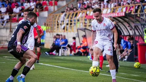 Gran partido en el Reino de León en un duelo de altura y con un ambiente espectacular en el Reino de León.
