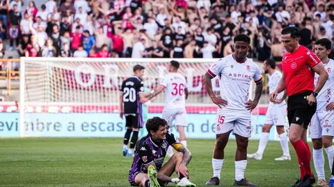 Gran partido en el Reino de León en un duelo de altura y con un ambiente espectacular en el Reino de León.