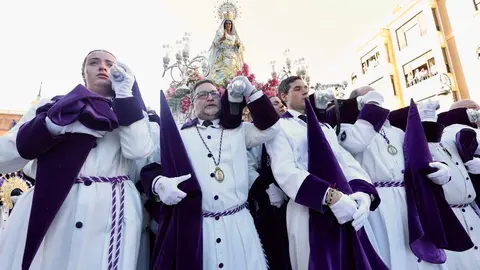 La Real Hermandad de Jesús Divino Obrero organiza la procesión del Encuentro de la Semana Santa de León. Foto: Campillo.
