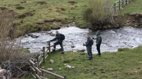 Efectivos de la Guardia Civil durante las labores de búsqueda y rescate.
