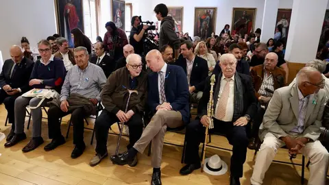 El alcalde de León, José Antonio Diez, participa en los actos con motivo del 8 de abril, Día del Pueblo Gitano. Foto: Campillo.