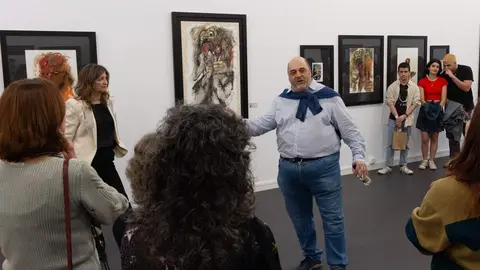 El centro cultural de la ULE acoge una exposición del francés Stéphane Levallois, colaborador de Marvel, Harry Potter, Piratas del Caribe o Jurassic Park, que reflexiona sobre el universo fantástico de Goya a través de uno de los personajes más emblemáticos del cómic y el cine contemporáneo. Foto: ULE.