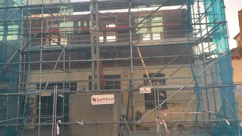 Una nueva promoción impulsada por Geoxa en la zona trasera de la Catedral avanza tras superar los permisos de patrimonio en un área de especial sensibilidad urbanística. Foto: A.F.R.