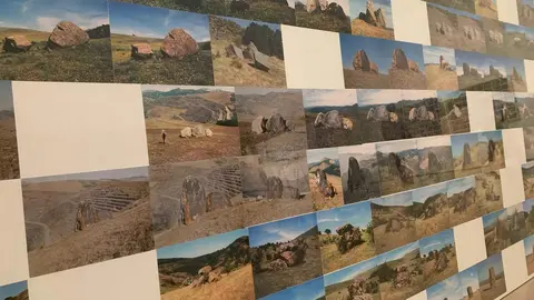 Exposición 'Las Simas' de Las Simas, de Nader Koochaki en el Centro Botín de Santander. Foto: A.F.R.