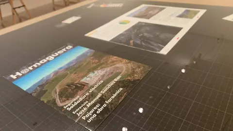 Exposición 'Las Simas' de Las Simas, de Nader Koochaki en el Centro Botín de Santander. Foto: A.F.R.