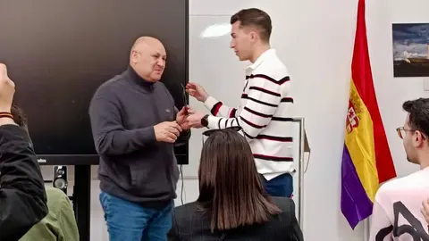 La Agrupación Socialista de Sahagún recibe el Premio Valores tras 122 años de compromiso. Foto: PSOE.