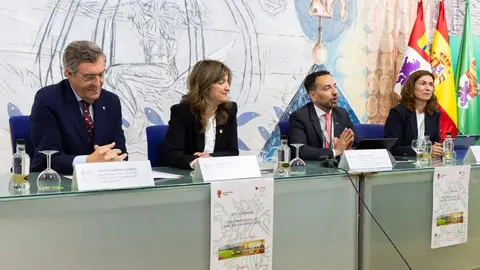 La Universidad de León acoge las XIII Jornadas de Observatorios de Empleo Universitario de CRUE que reúne a responsables universitarios y expertos en empleo de todo el país para compartir datos, experiencias y buenas prácticas orientadas a reforzar la conexión entre formación superior y mercado laboral. Foto: ULE.