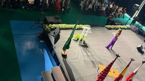 La Caja Rural de Zamora ha rendido homenaje a tres de sus trabajadores históricos que han alcanzado los 50 años de trayectoria profesional dentro de la entidad, un hito “poco habitual en el contexto laboral actual” y que simboliza medio siglo de compromiso y vocación de servicio.