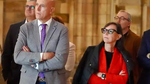 El Ministerio de Cultura ha culminado la restauración del trascoro de la Catedral de León, una de las grandes joyas del Renacimiento español. La intervención, que ha contado con una inversión cercana a los 500.000 euros, pone fin a un proceso iniciado en 2019 y que ha combinado investigación, tecnología avanzada y restauración artesanal. Fotos: Campillo