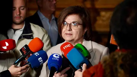 El Ministerio de Cultura ha culminado la restauración del trascoro de la Catedral de León, una de las grandes joyas del Renacimiento español. La intervención, que ha contado con una inversión cercana a los 500.000 euros, pone fin a un proceso iniciado en 2019 y que ha combinado investigación, tecnología avanzada y restauración artesanal. Fotos: Campillo