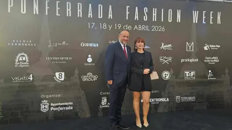 La II Ponferrada Fashion Week abre su programación con un desfile urbano que reúne a seis diseñadores emergentes de Galicia y Madrid.