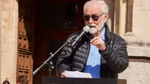 La Asociación de Amigos de los Decreta celebra la décima lectura pública del texto de los Decreta del año 1188 del rey Alfonso IX. Foto: Campillo.