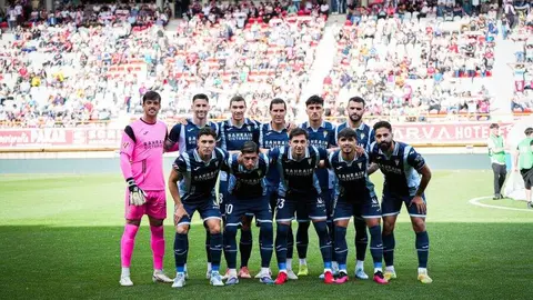 La Cultural se mide al Córdoba en un duelo de urgencias en el Reino de León.