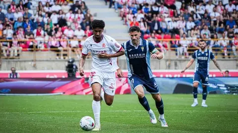 La Cultural se mide al Córdoba en un duelo de urgencias en el Reino de León.