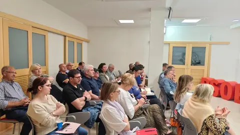 El PSOE leonés activa su maquinaria electoral con foco en el liderazgo. Los socialistas inician la elaboración de candidaturas con el objetivo de mantener su posición dominante en ayuntamientos y juntas vecinales.