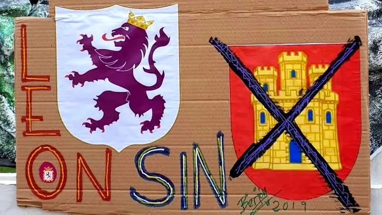 Imagen de una pancarta con el 'Lexit' como reivindicaci&oacute;n en las calles de Le&oacute;n.