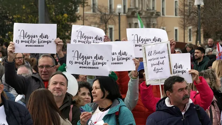 Concentración de Oncobierzo en Valladolid. Foto: Rubén Cacho.