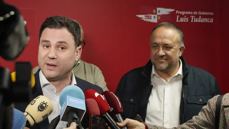 Javier Cendón, durante un acto del PSOE. Foto: César Sánchez