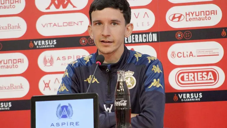 Luis Chac&oacute;n, durante su rueda de prensa.