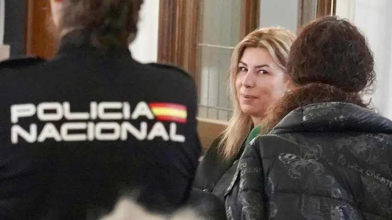 Declaración de la acusada en el juicio por la muerte de una anciana en una residencia de mayores de León. Foto: Campilo
