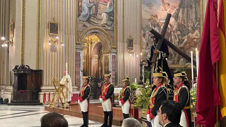 La solemnidad marcó la presencia del Nazareno en Roma en esta primera jornada.