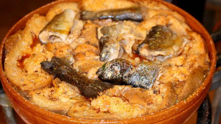Sopa de trucha, un clásico de la cocina leonesa.