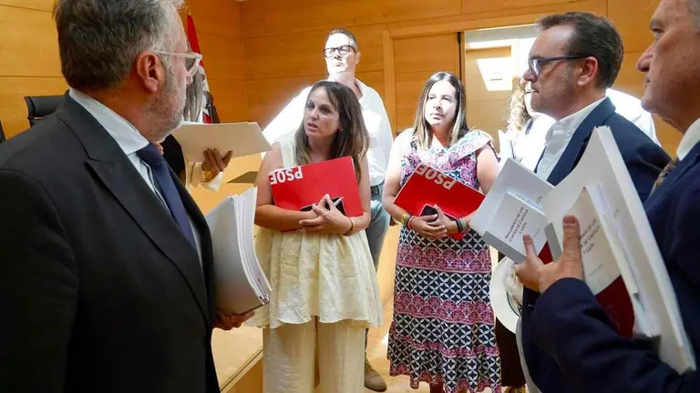 Reunión de la Diputación Permanente de las Cortes.