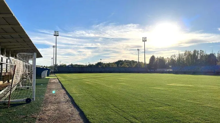 Campo área deportiva Puente Castro