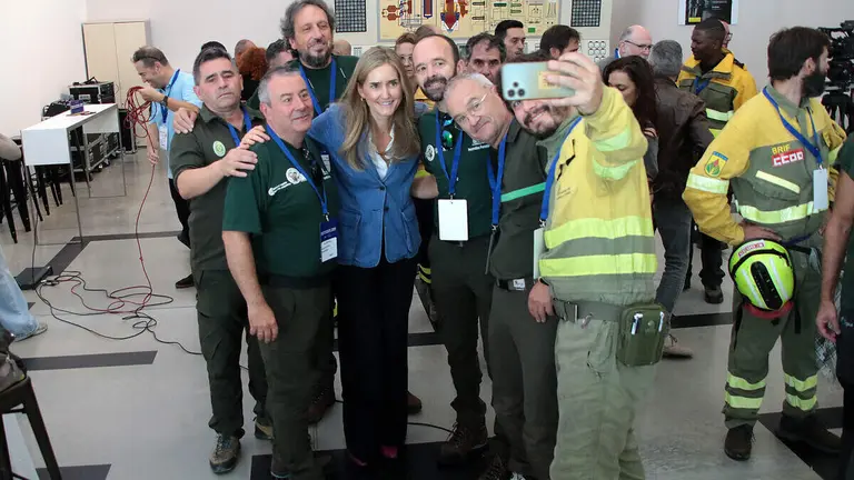 La vicepresidenta Sara Aagesen y el delegado del Gobierno, Nicanor Sen, se reúnen con brigadistas BRIF en la segunda jornada de la Convención por un Pacto de Estado frente a la Emergencia Climática
