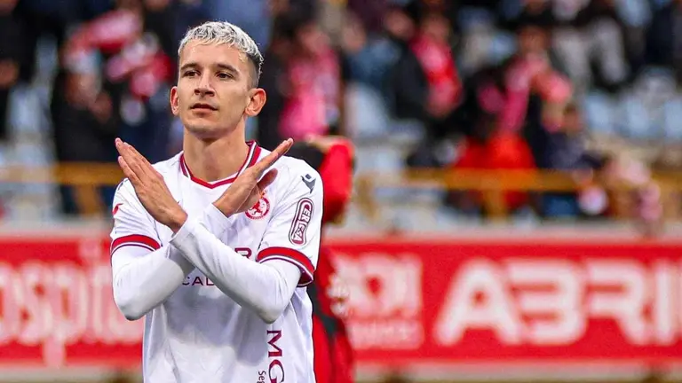 Chacón celebra su gol ante el Mirandés este sábado. Foto: CyDLeonesa