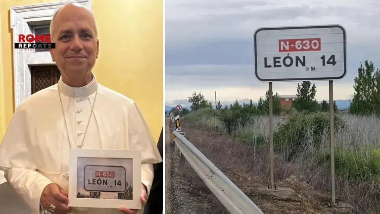 León XIV junto a la icónica señal de 'León 14'.