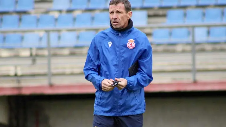 'Cuco' Ziganda, durante una sesi&oacute;n de entrenamiento en Le&oacute;n.