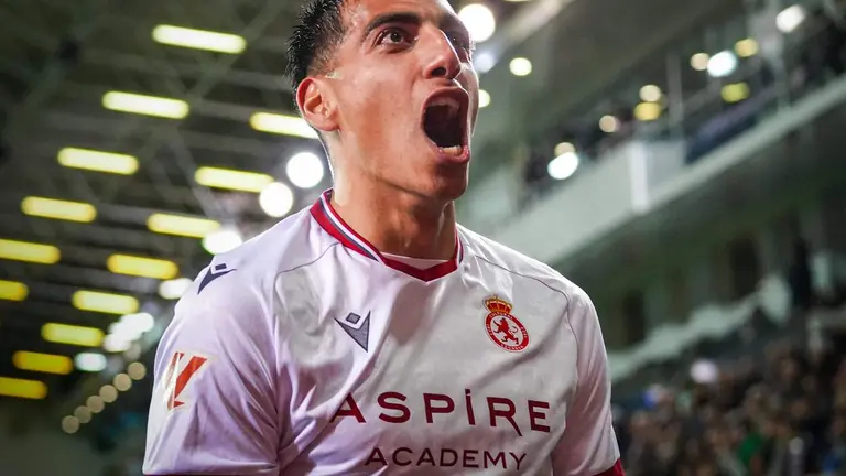 Ojeda celebra el 1-2 en Ipurúa...