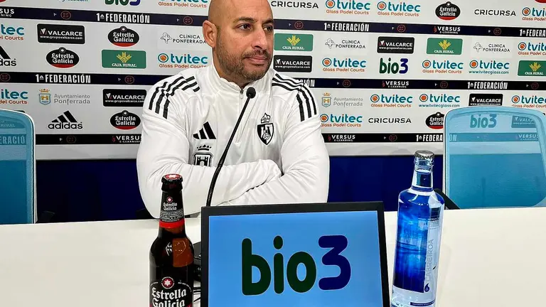 Nafti, durante una rueda de prensa.
