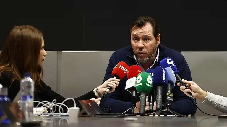 El ministro &Oacute;scar Puente, durante su comparecencia.