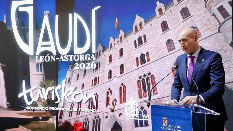 El alcalde de Le&oacute;n, Jos&eacute; Antonio D&iacute;ez presenta la campa&ntilde;a tur&iacute;stica de la ciudad en Fitur.