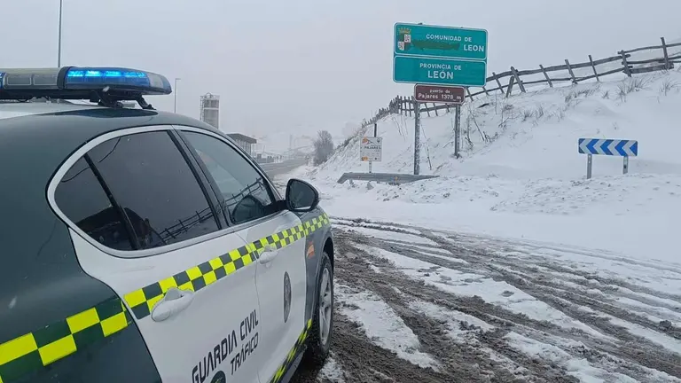 Tr&aacute;fico nieve (3)