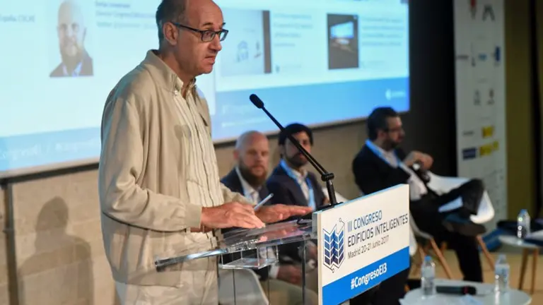 Eloy Algorri en una foto de archivo durante un congreso de Arquitectura.