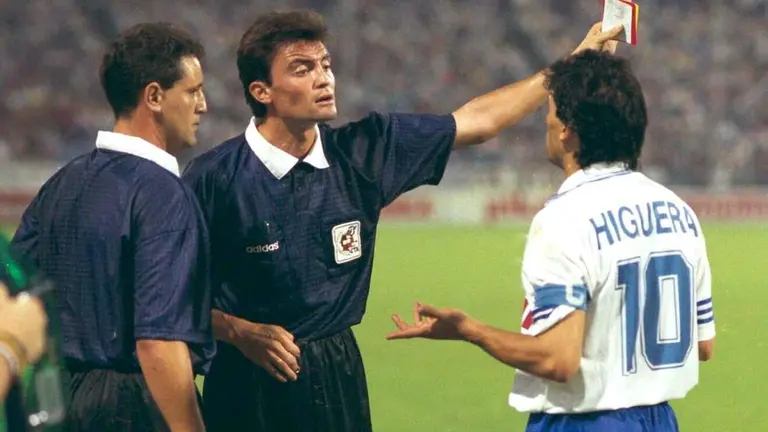 Rafa Guerrero, junto a Mejuto e Higuera, en el pol&eacute;mico arbitraje que marc&oacute; la vida del colegiado leon&eacute;s.