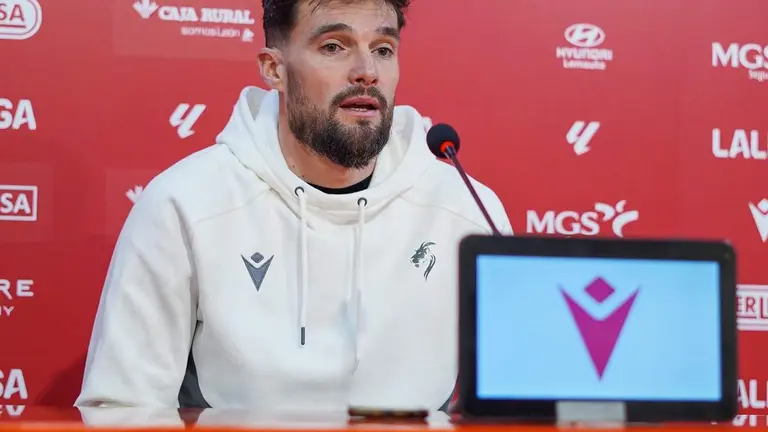 Satr&uacute;stegui, durante la comparecencia de este mi&eacute;rcoles.